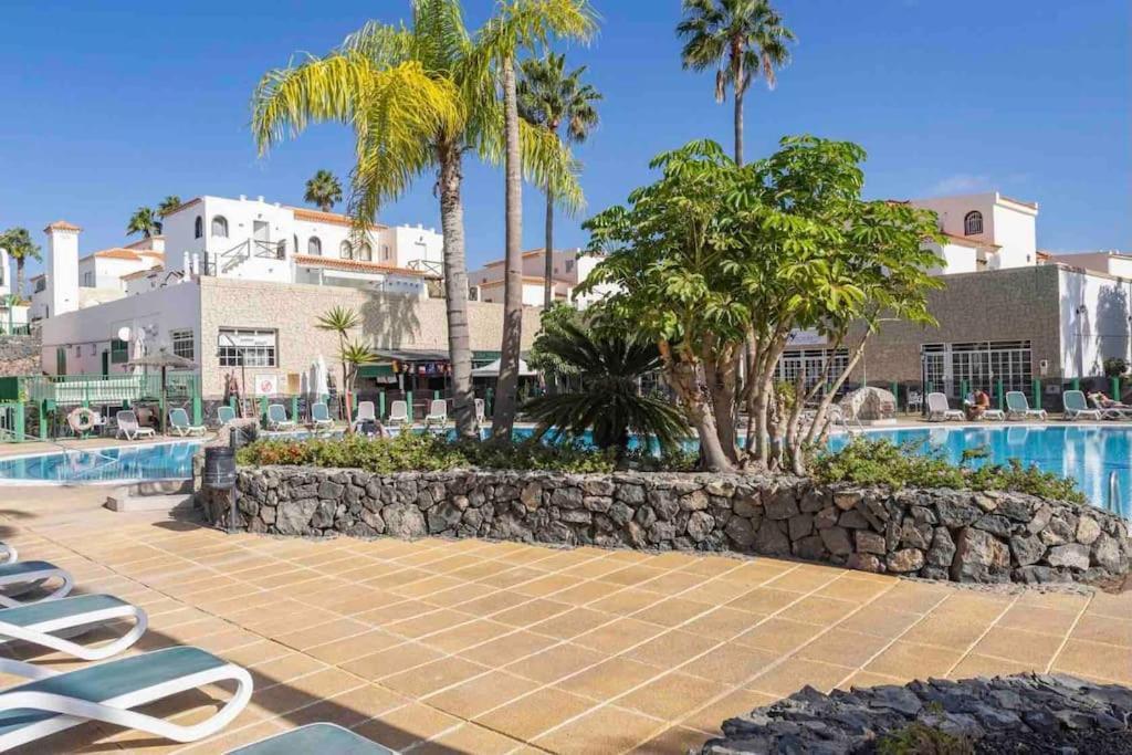 Palm Villa 1 Bed Apartment Overlooking Golf Course San Miguel de Abona Bagian luar foto