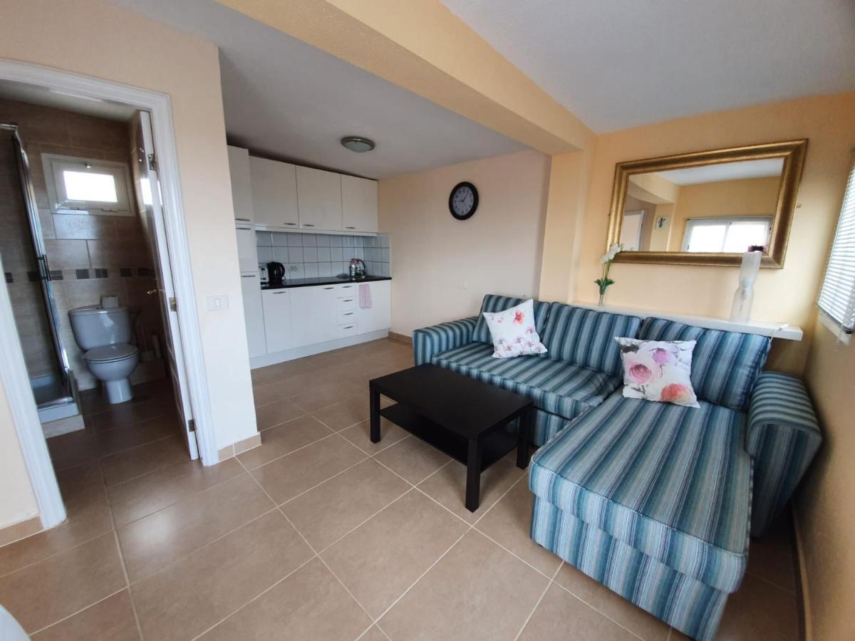 Palm Villa 1 Bed Apartment Overlooking Golf Course San Miguel de Abona Bagian luar foto