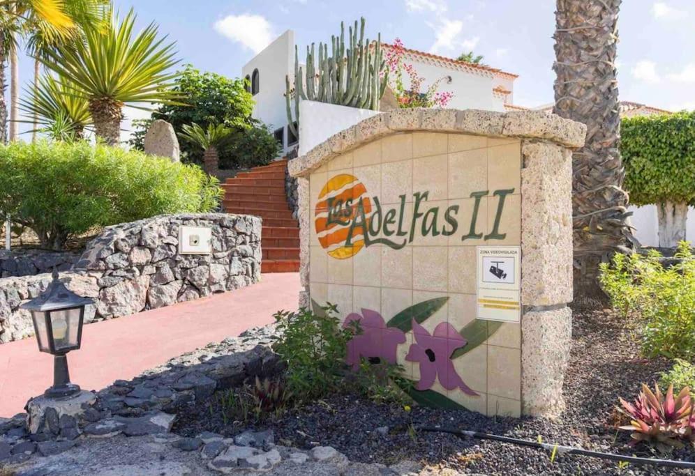 Palm Villa 1 Bed Apartment Overlooking Golf Course San Miguel de Abona Bagian luar foto